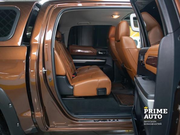 Toyota Tundra II Рестайлинг с пробегом 2014 года, цена 4 999 000 рублей, 304000 км, offers.body_type.unknown, Автокод Объявления
