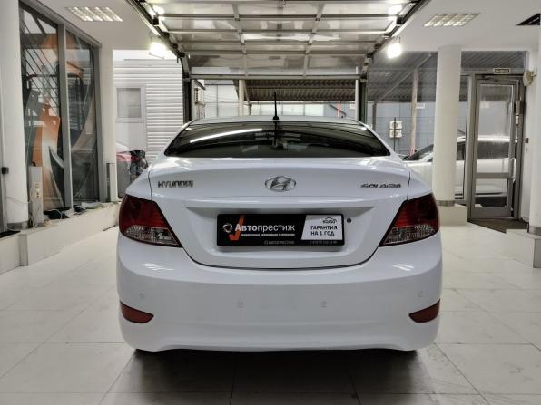Hyundai Solaris I с пробегом 2013 года, цена 850 000 рублей, 180560 км, седан, Автокод Объявления