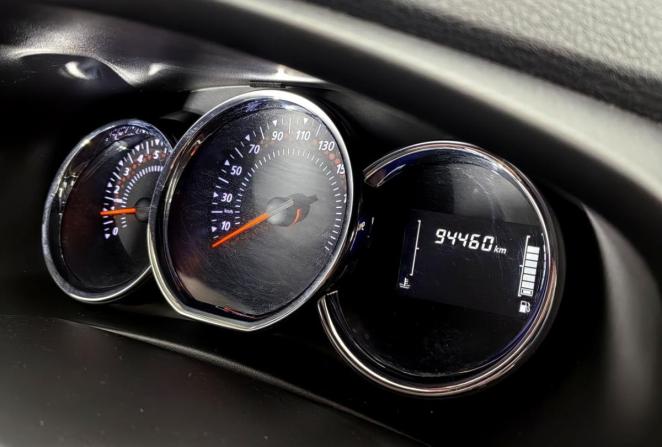Renault Sandero II Рестайлинг с пробегом 2019 года, цена 1 200 000 рублей, 94459 км, хэтчбек, Автокод Объявления