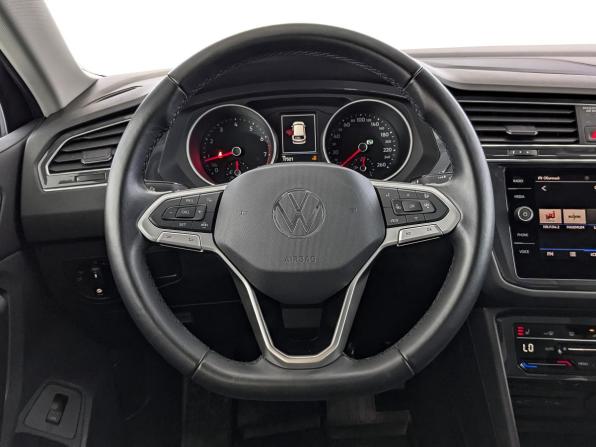 Volkswagen Tiguan II Рестайлинг с пробегом 2021 года, цена 3 780 000 рублей, 17314 км, внедорожник, Автокод Объявления