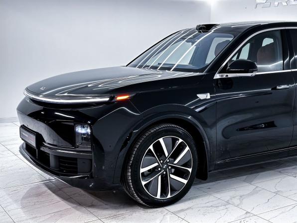 Li Auto (Lixiang) L9 I с пробегом 2024 года, цена 6 500 000 рублей, 45154 км, внедорожник, Автокод Объявления