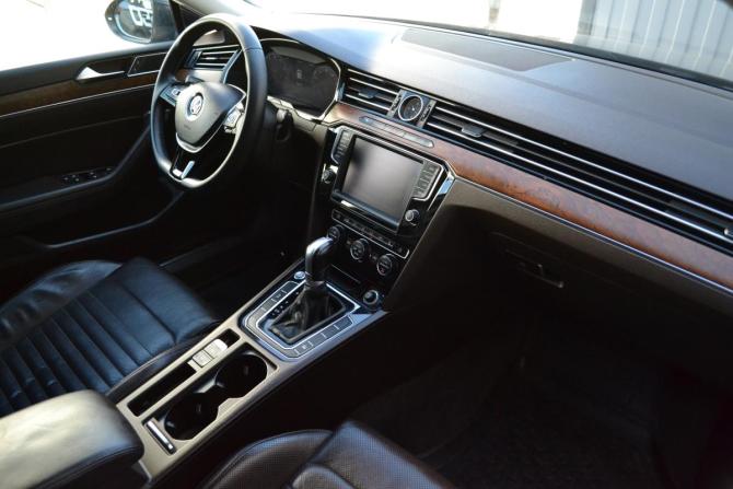 Volkswagen Passat B8 с пробегом 2015 года, цена 1 350 000 рублей, 283254 км, седан, Автокод Объявления