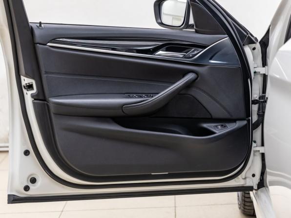 BMW 5 серии VII (G30/G31/G38) с пробегом 2017 года, цена 3 498 000 рублей, 66256 км, седан, Автокод Объявления