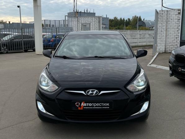 Hyundai Solaris I с пробегом 2012 года, цена 740 000 рублей, 172140 км, седан, Автокод Объявления