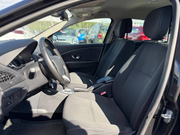 Renault Fluence I с пробегом 2011 года, цена 645 000 рублей, 141000 км, седан, Автокод Объявления
