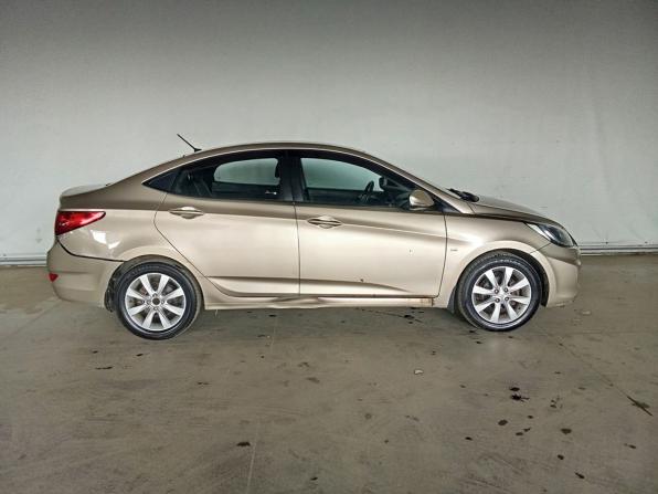 Hyundai Solaris I с пробегом 2012 года, цена 680 000 рублей, 203750 км, седан, Автокод Объявления
