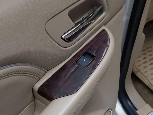 Cadillac Escalade III с пробегом 2013 года, цена 2 300 000 рублей, 207000 км, внедорожник, Автокод Объявления