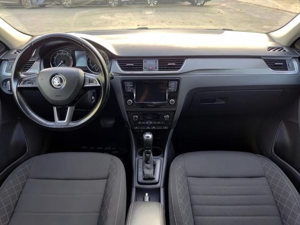 Skoda Rapid I с пробегом 2017 года, цена 1 047 000 рублей, 169180 км, лифтбек, Автокод Объявления