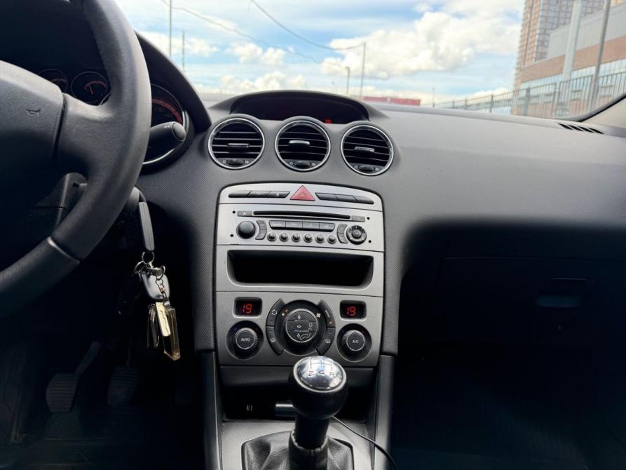 Peugeot 408 I Москва  - изображение 13