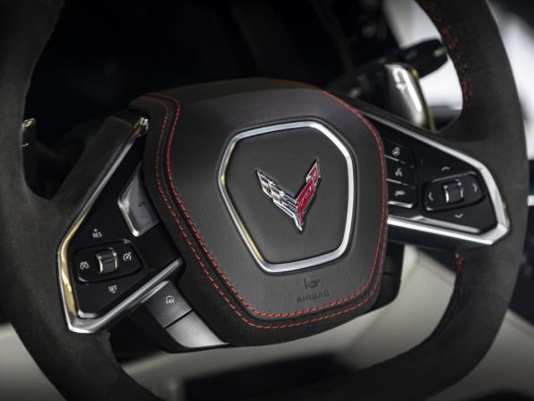 Chevrolet Corvette C8 с пробегом 2023 года, цена 14 600 000 рублей, 515 км, кабриолет, Автокод Объявления