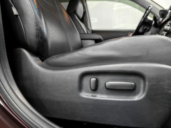 Toyota Highlander II (XU40) Рестайлинг с пробегом 2011 года, цена 1 860 000 рублей, 244080 км, внедорожник, Автокод Объявления