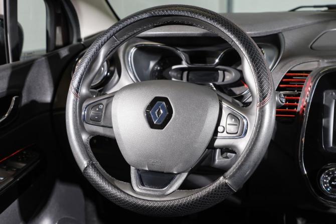Renault Kaptur I с пробегом 2019 года, цена 1 499 000 рублей, 125250 км, внедорожник, Автокод Объявления