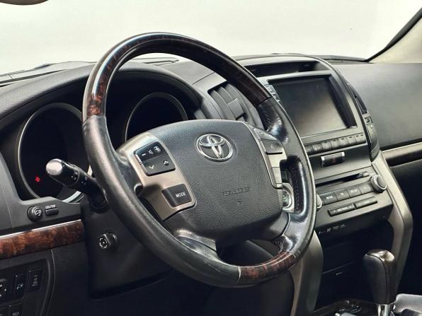 Toyota Land Cruiser 200 Series с пробегом 2010 года, цена 2 319 000 рублей, 413495 км, внедорожник, Автокод Объявления