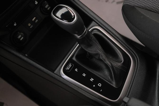 Hyundai Solaris II с пробегом 2017 года, цена 1 319 000 рублей, 71500 км, седан, Автокод Объявления