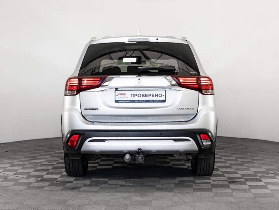 Mitsubishi Outlander III Рестайлинг 3 Санкт-Петербург  - изображение 7