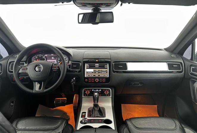 Volkswagen Touareg I Рестайлинг с пробегом 2010 года, цена 1 635 000 рублей, 333119 км, внедорожник, Автокод Объявления
