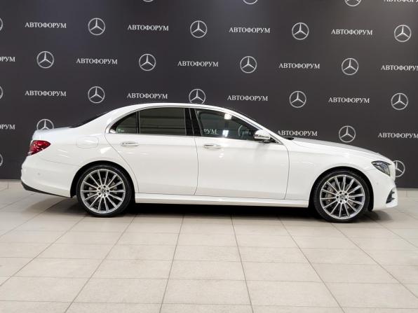Mercedes-Benz E-Класс V (W213 S213 C238) с пробегом 2020 года, цена 4 450 000 рублей, 61079 км, седан, Автокод Объявления