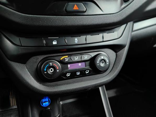 Lada (ВАЗ) Vesta I с пробегом 2021 года, цена 868 000 рублей, 116468 км, седан, Автокод Объявления