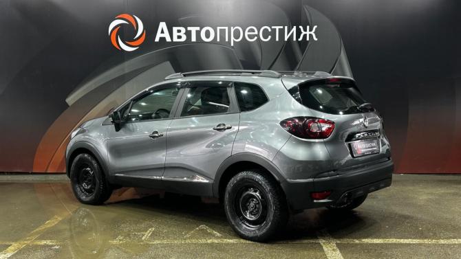 Renault Kaptur I Рестайлинг с пробегом 2021 года, цена 1 510 000 рублей, 41480 км, внедорожник, Автокод Объявления