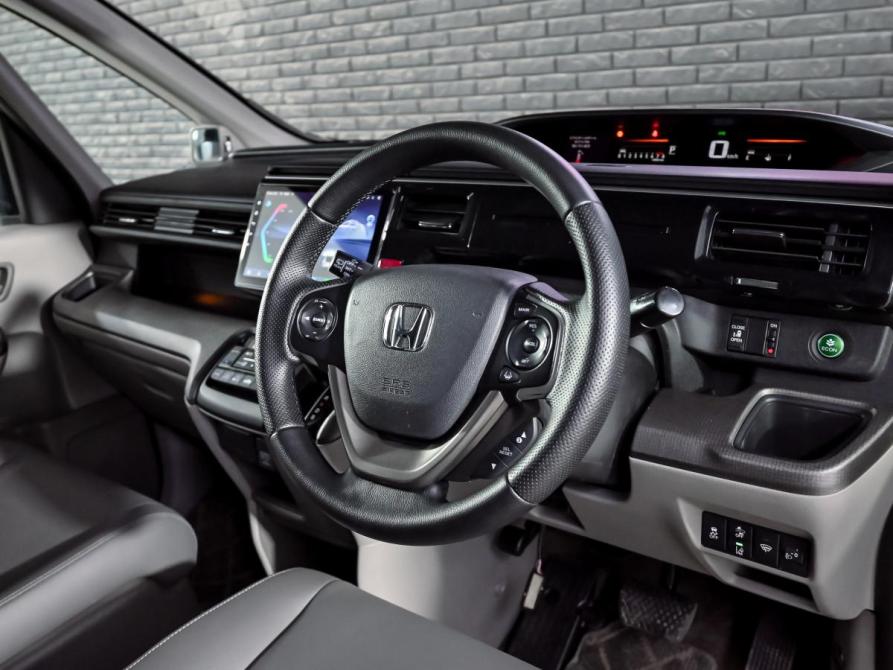 Honda Stepwgn V Екатеринбург  - изображение 11