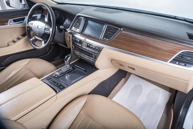 Hyundai Genesis II с пробегом 2015 года, цена 1 929 000 рублей, 230000 км, седан, Автокод Объявления