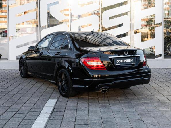 Mercedes-Benz C-Класс III (W204) Рестайлинг с пробегом 2012 года, цена 1 467 000 рублей, 176257 км, седан, Автокод Объявления