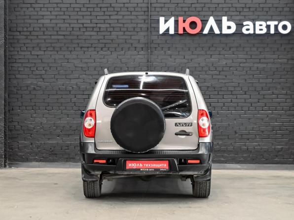 Chevrolet Niva I Рестайлинг с пробегом 2012 года, цена 350 000 рублей, 253594 км, внедорожник, Автокод Объявления