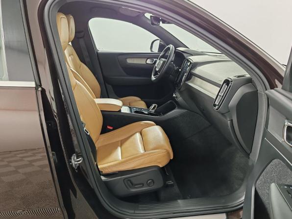 Volvo XC40 I с пробегом 2018 года, цена 2 595 000 рублей, 83613 км, внедорожник, Автокод Объявления