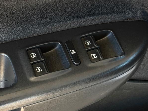 Skoda Octavia II (A5) Рестайлинг с пробегом 2011 года, цена 995 000 рублей, 97210 км, лифтбек, Автокод Объявления