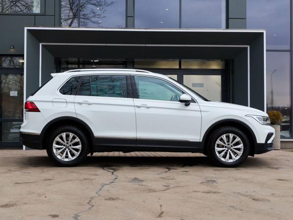 Volkswagen Tiguan II Рестайлинг с пробегом 2021 года, цена 3 450 000 рублей, 50760 км, внедорожник, Автокод Объявления