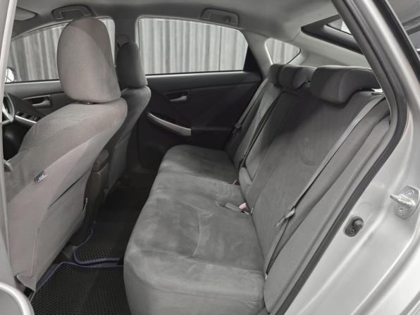 Toyota Prius III (XW30) с пробегом 2010 года, цена 899 000 рублей, 245000 км, лифтбек, Автокод Объявления