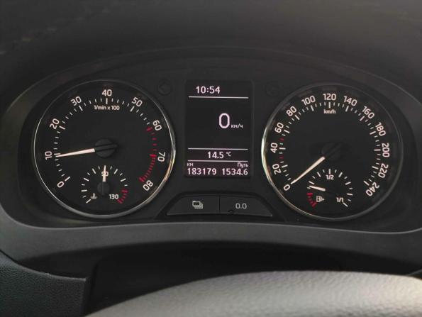 Skoda Rapid I с пробегом 2014 года, цена 830 000 рублей, 183179 км, лифтбек, Автокод Объявления