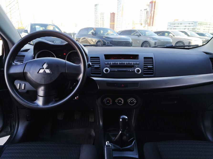 Mitsubishi Lancer X Рестайлинг Екатеринбург  - изображение 21