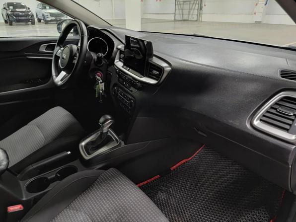 Kia Ceed III с пробегом 2018 года, цена 1 470 000 рублей, 176239 км, хэтчбек, Автокод Объявления