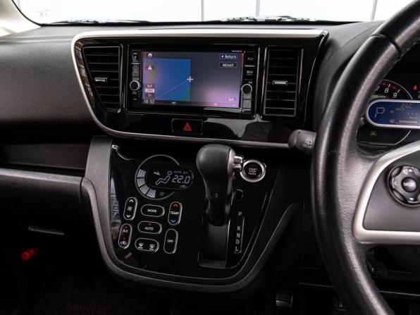 Nissan Dayz Roox I Рестайлинг с пробегом 2019 года, цена 990 000 рублей, 146445 км, хэтчбек, Автокод Объявления