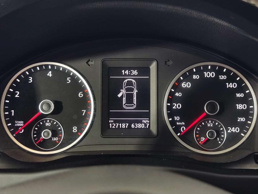 Volkswagen Tiguan I Рестайлинг Санкт-Петербург  - изображение 13
