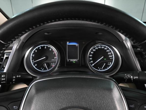 Toyota Camry VIII (XV70) с пробегом 2018 года, цена 2 269 000 рублей, 252087 км, седан, Автокод Объявления