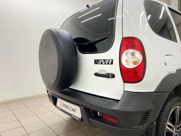 Chevrolet Niva I Рестайлинг с пробегом 2018 года, цена 735 000 рублей, 96630 км, внедорожник, Автокод Объявления