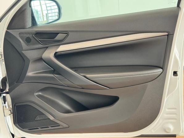 Lada (ВАЗ) Vesta I Рестайлинг (NG) с пробегом 2024 года, цена 1 060 000 рублей, 48932 км, седан, Автокод Объявления
