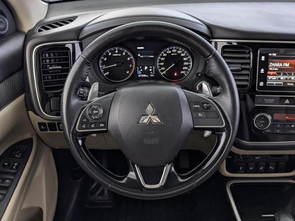 Mitsubishi Outlander III Рестайлинг 3 с пробегом 2019 года, цена 2 625 000 рублей, 71247 км, внедорожник, Автокод Объявления