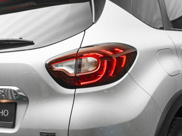 Renault Kaptur I Рестайлинг с пробегом 2021 года, цена 1 920 000 рублей, 64520 км, внедорожник, Автокод Объявления