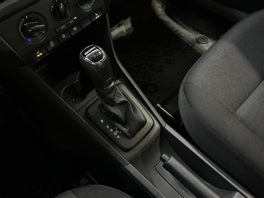 Skoda Rapid I Санкт-Петербург  - изображение 17