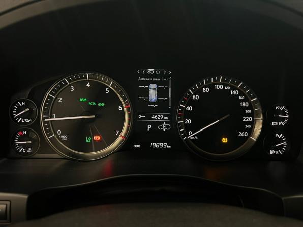 Lexus LX III Рестайлинг 2 с пробегом 2018 года, цена 11 000 000 рублей, 19898 км, внедорожник, Автокод Объявления