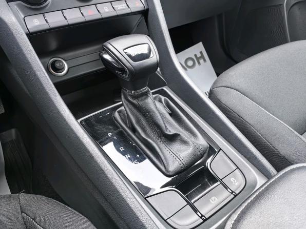 Skoda Karoq I с пробегом 2020 года, цена 2 443 000 рублей, 77500 км, внедорожник, Автокод Объявления