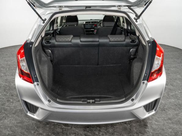 Honda Fit III с пробегом 2015 года, цена 930 000 рублей, 121608 км, хэтчбек, Автокод Объявления