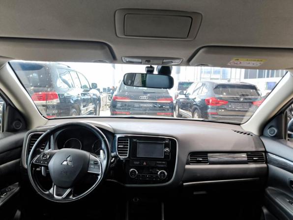 Mitsubishi Outlander III Рестайлинг 2 с пробегом 2015 года, цена 1 650 000 рублей, 232983 км, внедорожник, Автокод Объявления