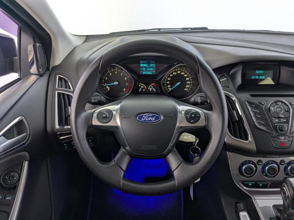 Ford Focus III с пробегом 2012 года, цена 900 000 рублей, 71132 км, седан, Автокод Объявления