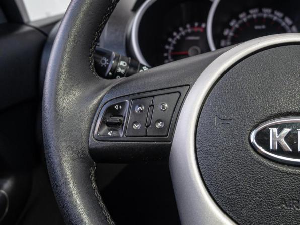 Kia Venga I с пробегом 2012 года, цена 910 000 рублей, 202624 км, компактвэн, Автокод Объявления