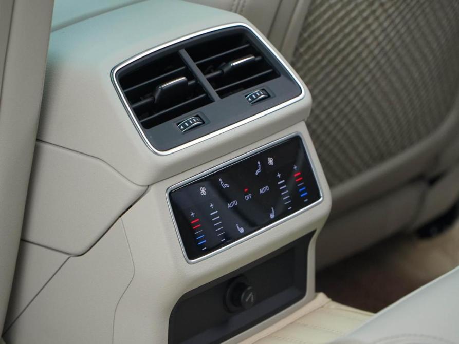 Audi A6 V (C8) Москва  - изображение 11
