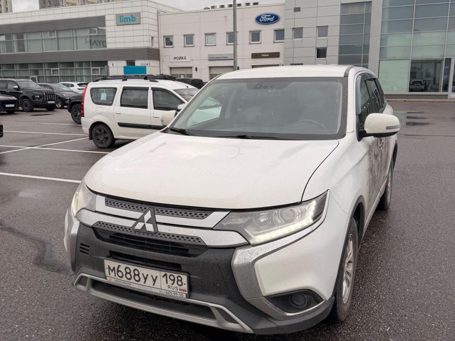 Mitsubishi Outlander III Рестайлинг 3 Санкт-Петербург  - изображение 1